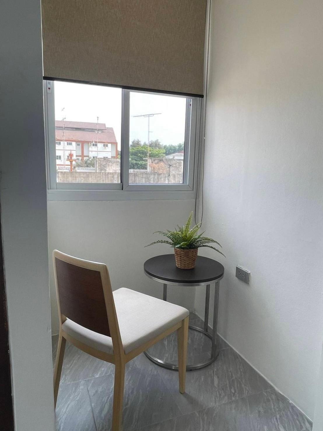 Self Check-In Apartment By Baiput Hometel Аюттхая Екстер'єр фото